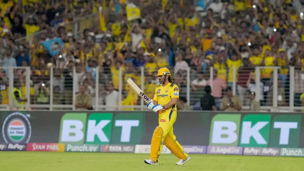 "MS Dhoni to Continue Playing in IPL: Fans Thrilled as Captain Cool Extends His Journey"